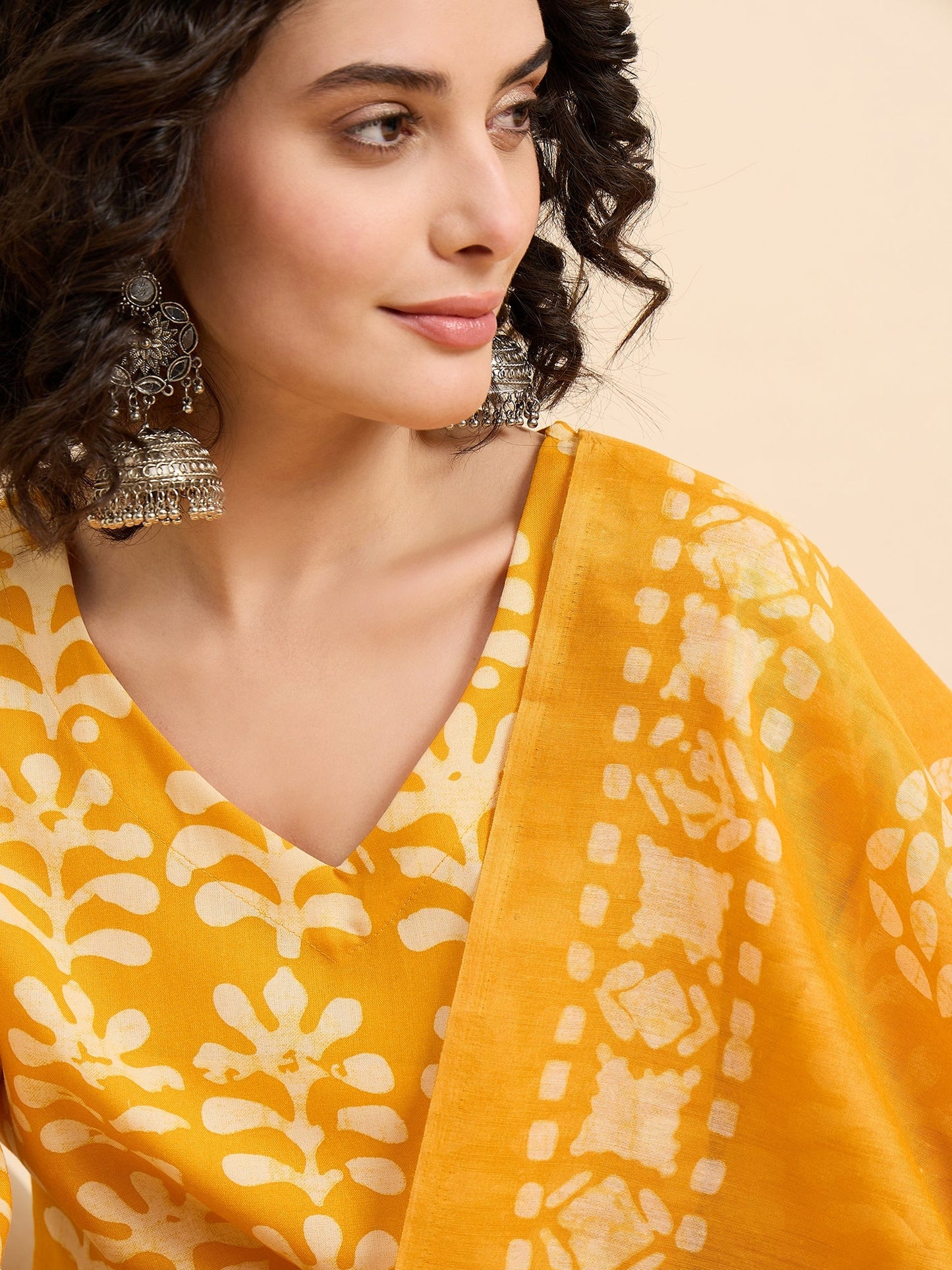 Women’s Viscose Yellow Straight Kurta and Pant Set with Dupatta