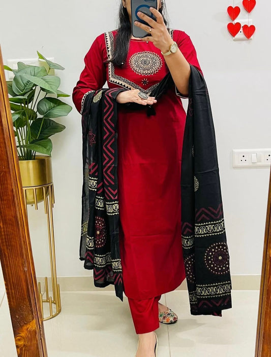 Raas Kantha Kala Suit Set