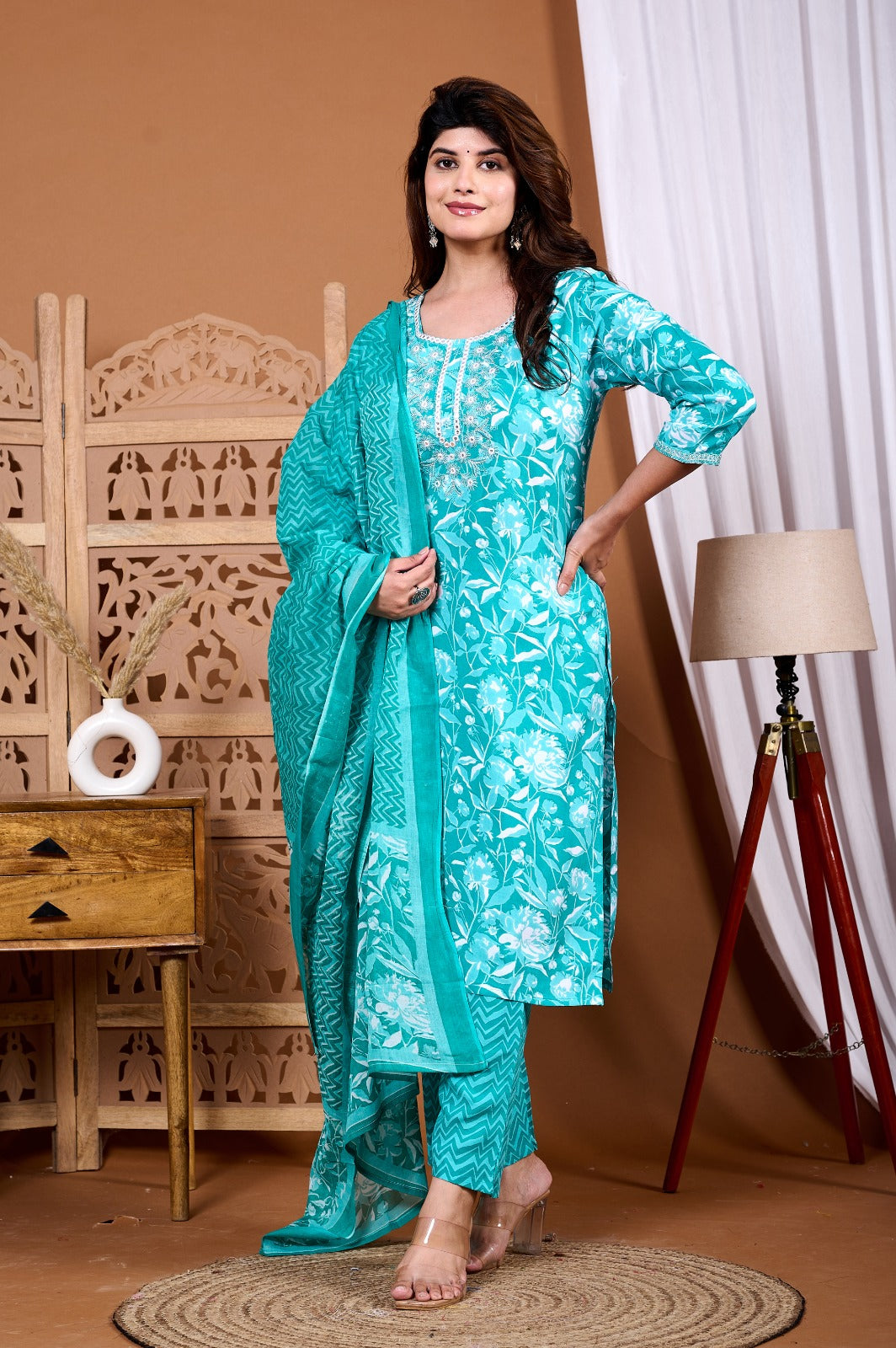 Nilofer Bloom Rayon Suit Set