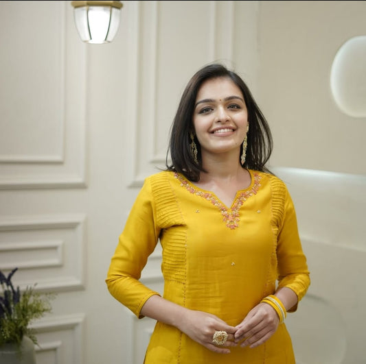 Aarvi Mustard Elegance 2-Piece Suit