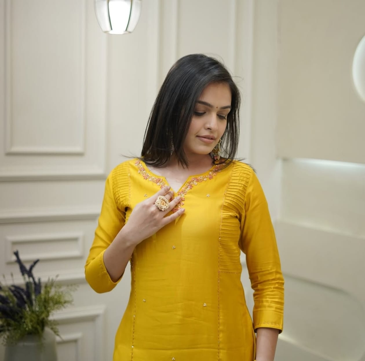 Aarvi Mustard Elegance 2-Piece Suit