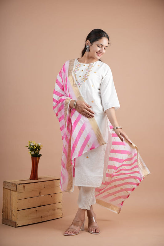 Ivanya White Blossom Suit Set