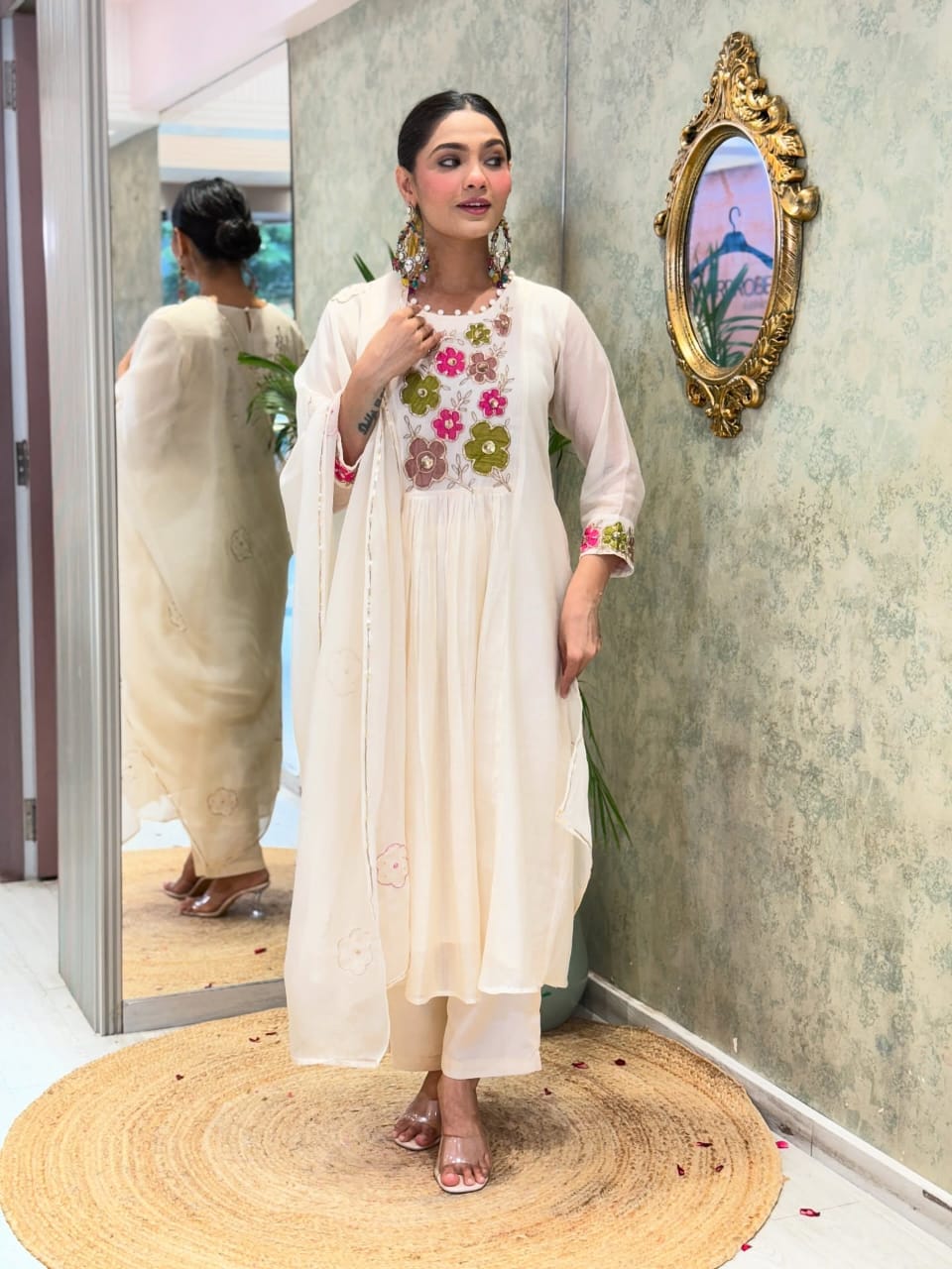 Ivory Gardenia Embroidered Chanderi Suit Set