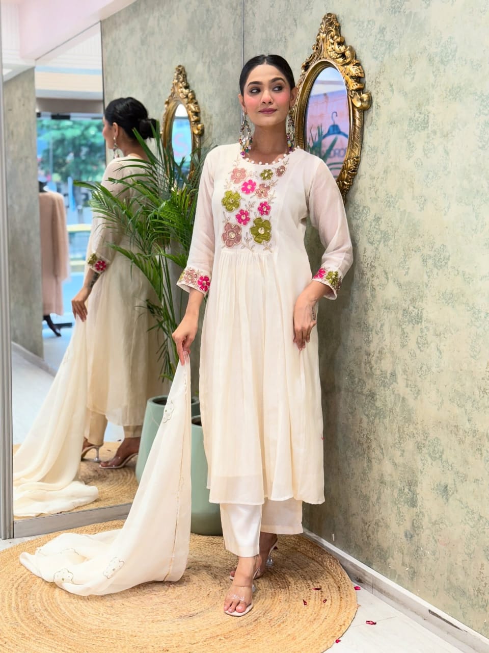 Ivory Gardenia Embroidered Chanderi Suit Set