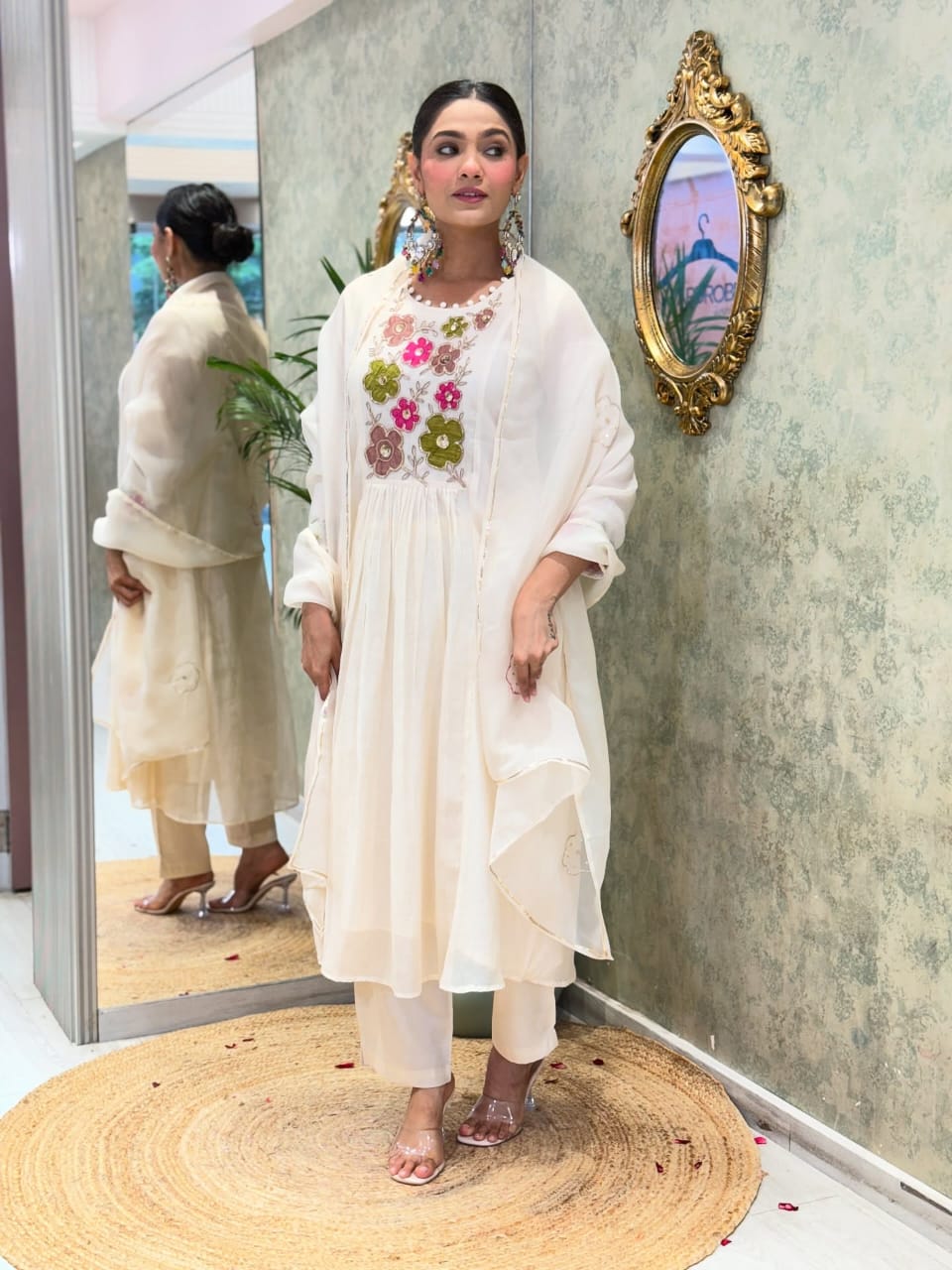 Ivory Gardenia Embroidered Chanderi Suit Set