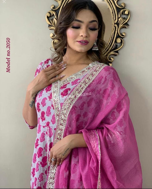 Elara Pink Blossom Cotton Set