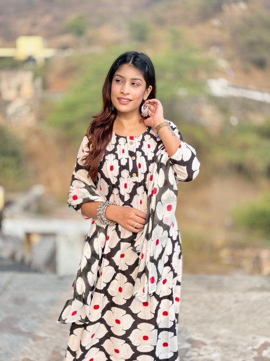 Sufaid Gulmohar Cotton Suit Set