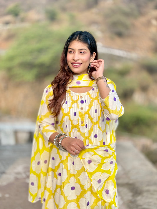 Sunehri Pushpa Cotton Suit Set