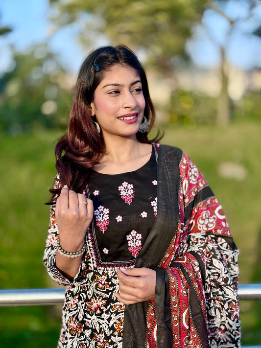 Saanjh Viscose Gul Suit Set