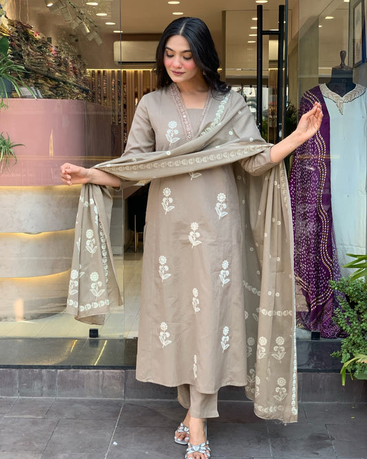 Beige Cotton Set with Modern Handwork