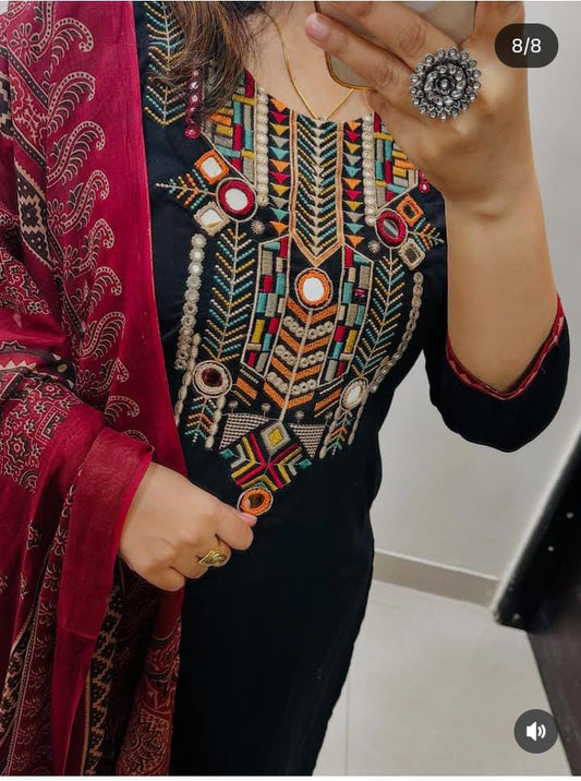 Falisha Mirror Work Mal Cotton Set