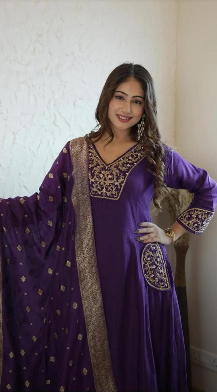 Aarohi Regal Zari Cotton Suit Set