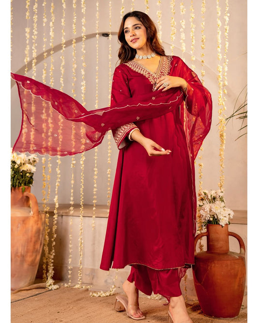 Mehrose Maroon Silk Elegance Set