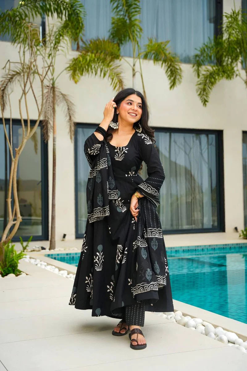 Noir Grace Viscose Anarkali Set