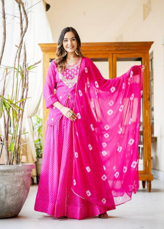 Aabroo Lehariya Glow Suit Set