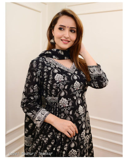 Zeenat Afgani Kurta Set