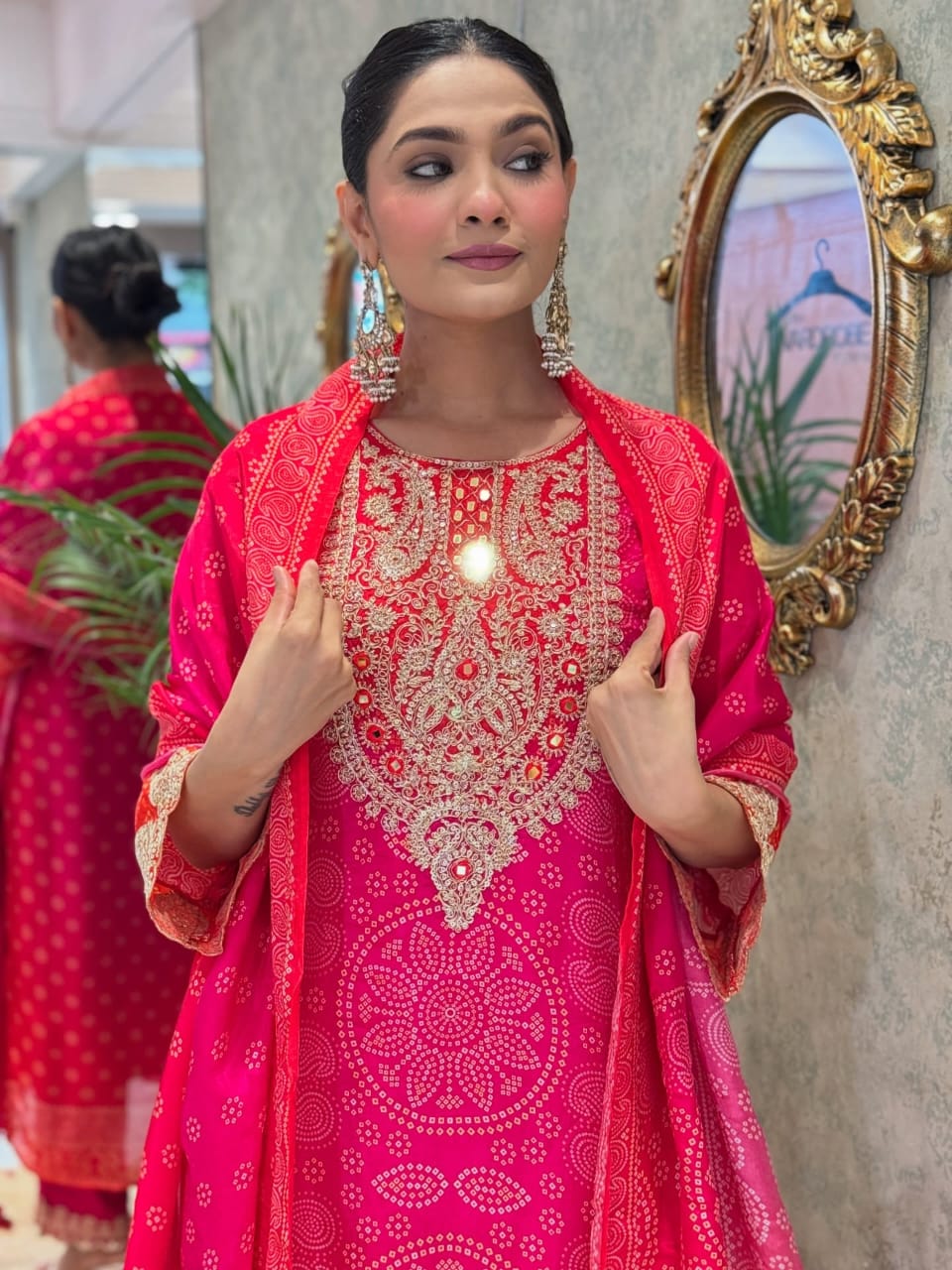 Gulnaar Chinnon Glow Suit Set