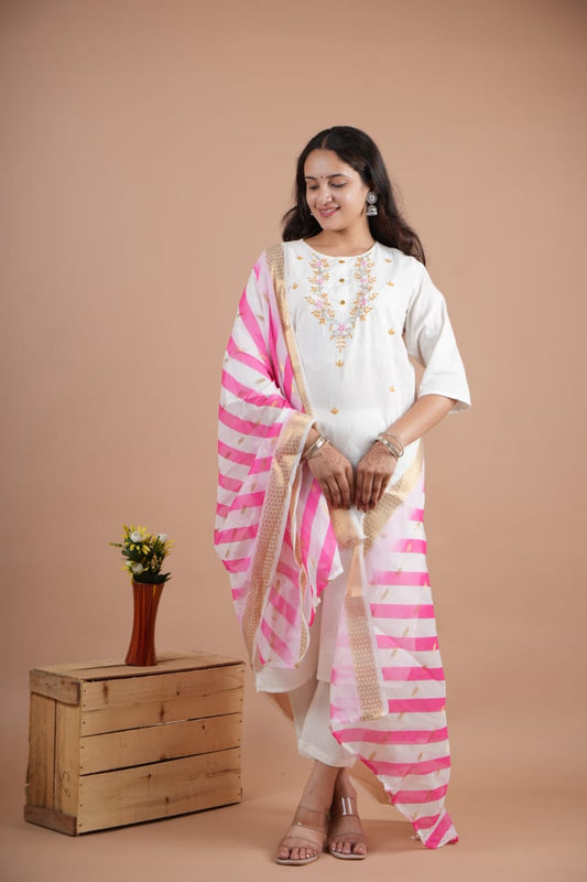 Ivanya White Blossom Suit Set