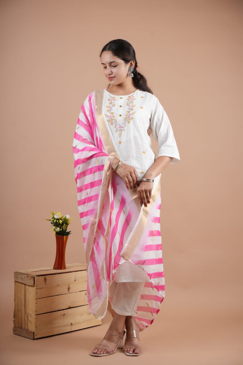 Ivanya White Blossom Suit Set