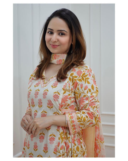 Aarvi Floral Afghani Cotton Set