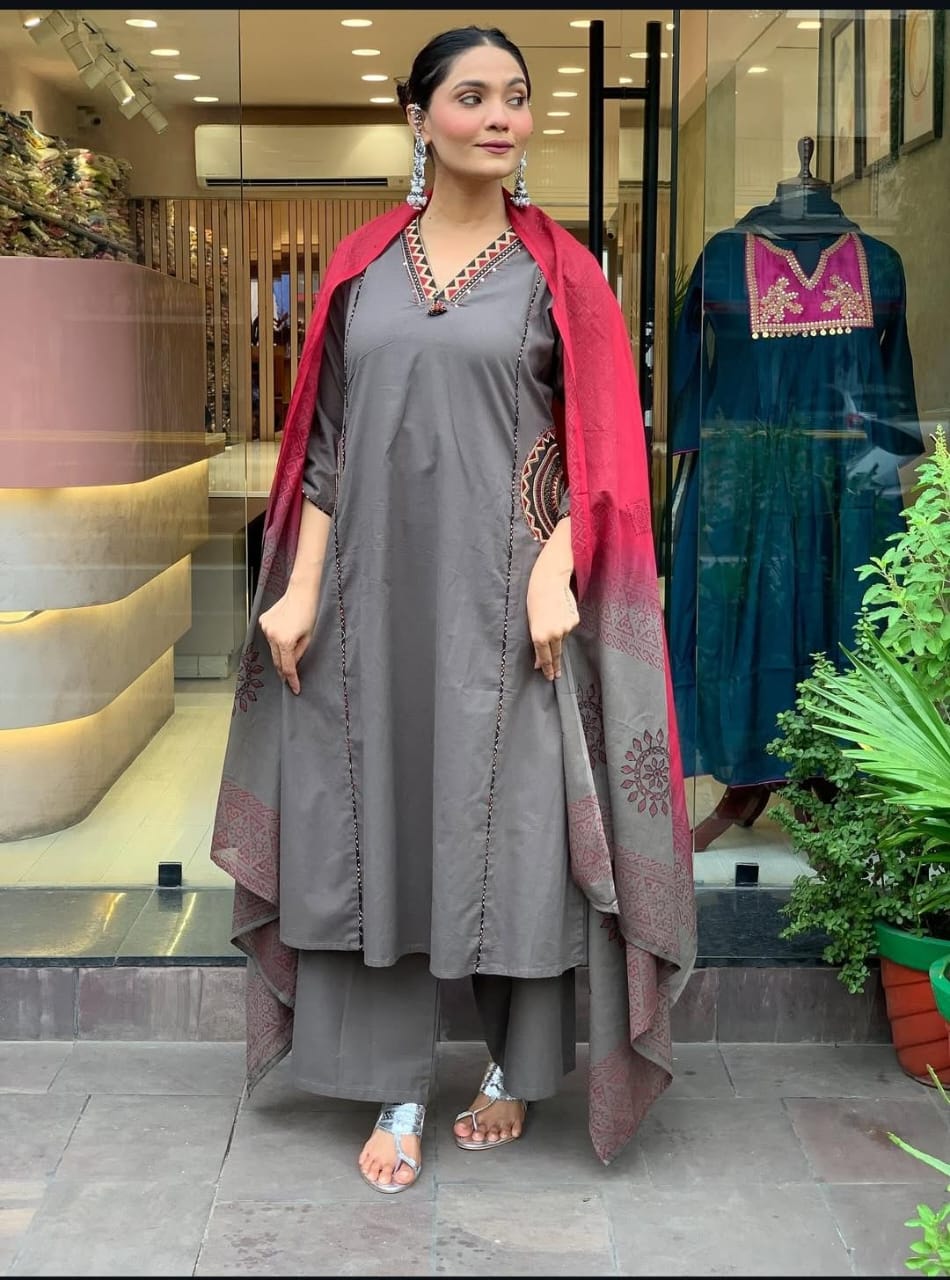 Raagini Contrast Cotton Suit Set
