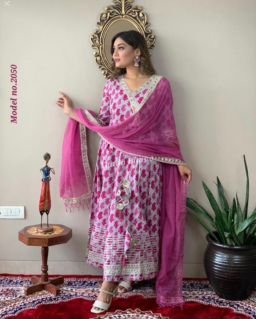 Elara Pink Blossom Cotton Set