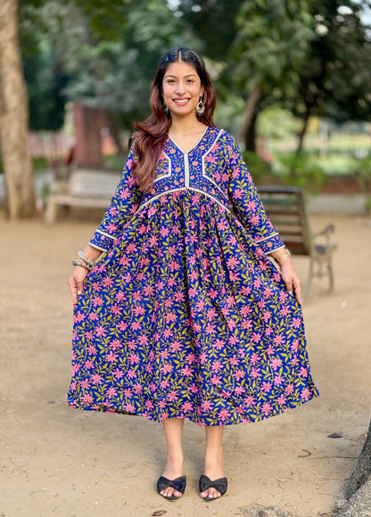 Neel Phoolvatika Cotton Gown