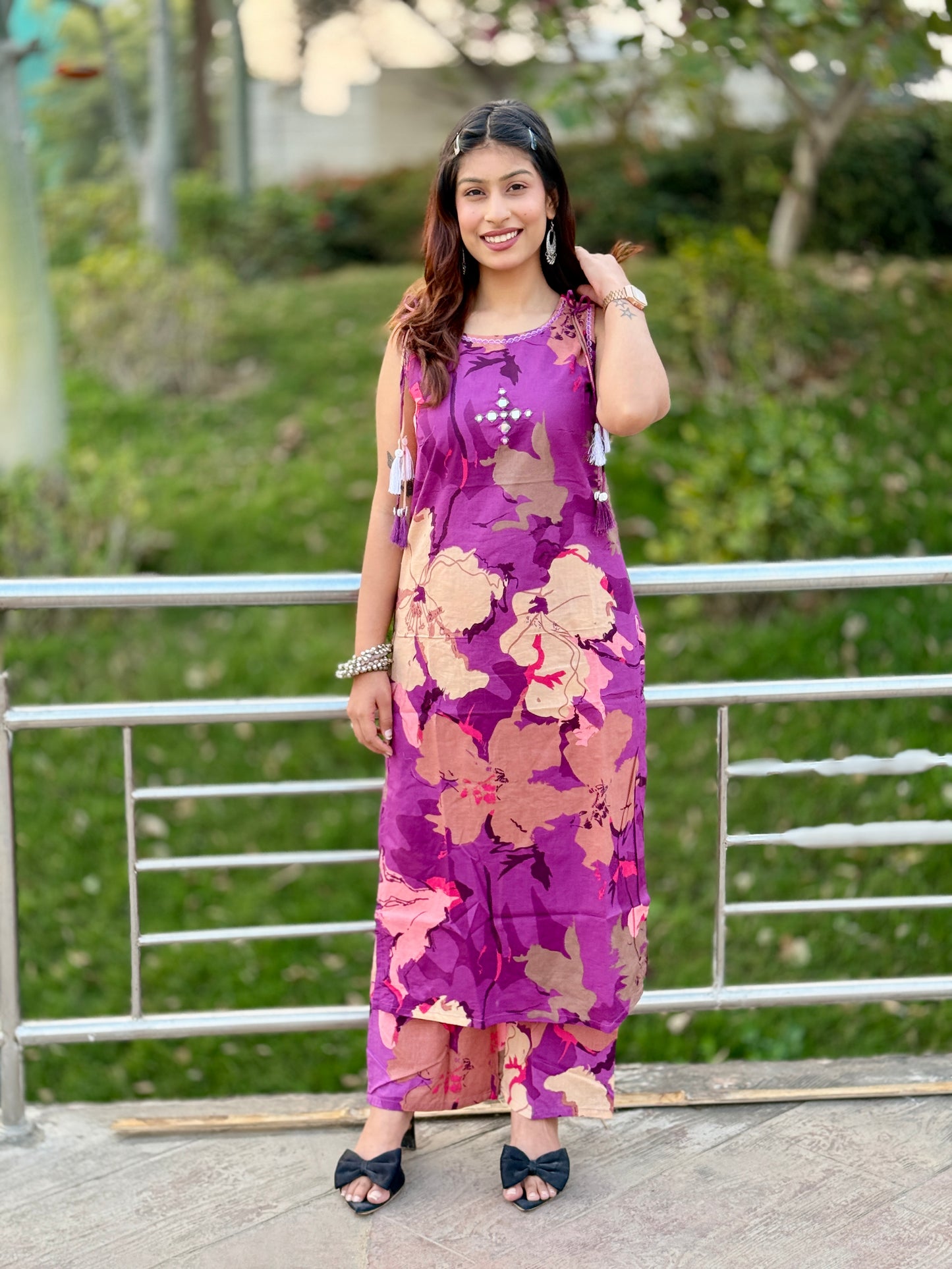Purple Vastra Pushp Kurta Set