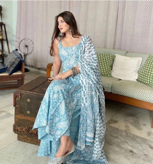 Aarvi Sky Paisley Suit Set