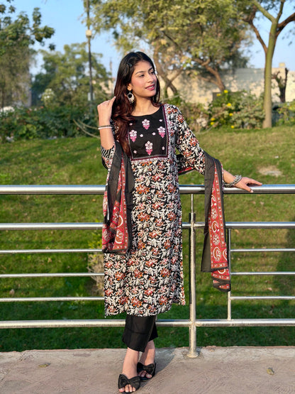 Saanjh Viscose Gul Suit Set