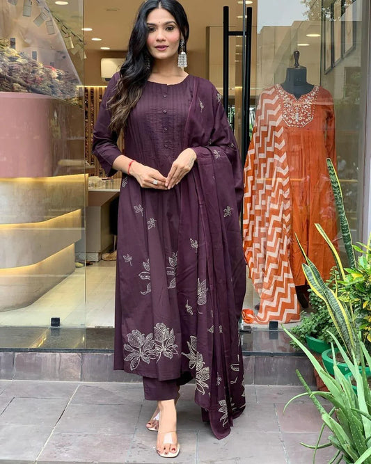 Aaravi Plum Leaf Pure Cotton Kurta Set
