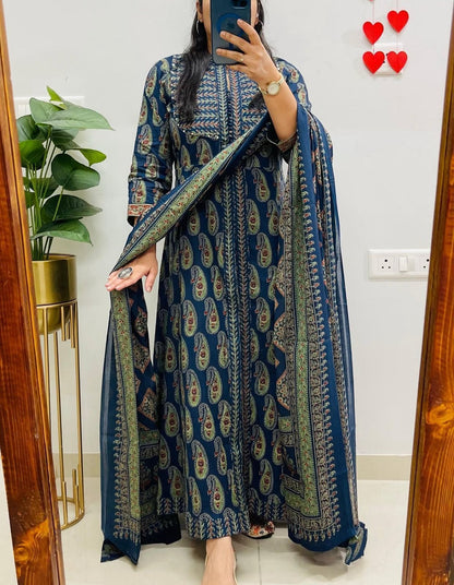 Kashni Indigo Royal Ajrakh Set